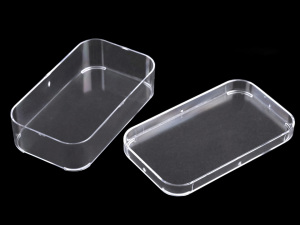 Plastová krabička s víkem