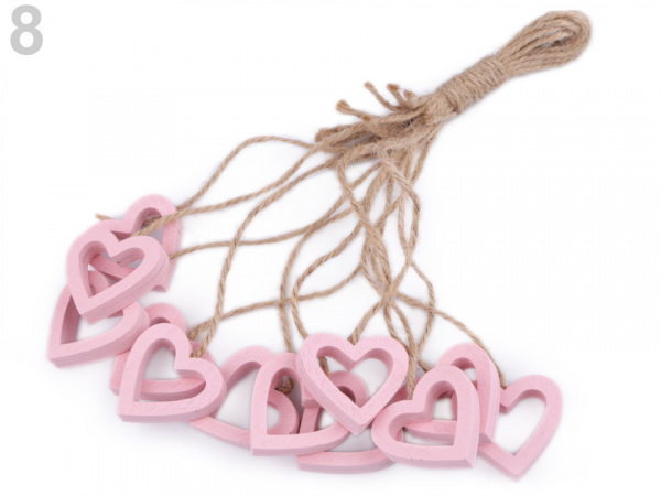 Dřevěné srdce, motýl, květ s provázkem