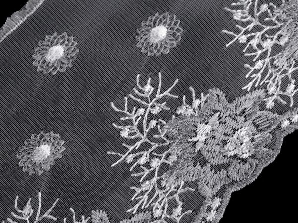 Vyšívaný prýmek na monofilu šíře 14 cm