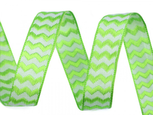 Stuha s drátem šíře 15 mm chevron