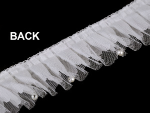 Volánkový prýmek s krajkou a perlami šíře 49 mm 3vrstvý