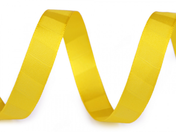 Atlasová stuha oboulící s pruhy šíře 15 mm