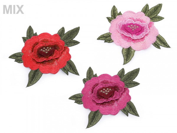 Velká vyšívaná aplikace růže 3D