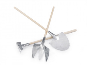 Dekorace zahradní nářadí