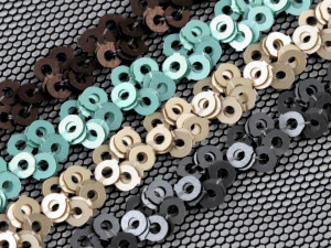 Flitrový prýmek na monofilu šíře 23 mm