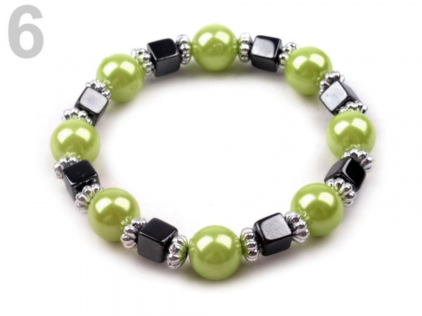 Náramek pružný z plastových kuliček