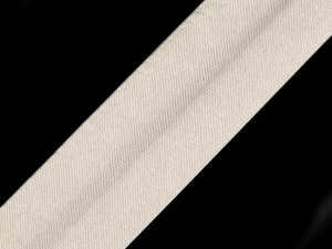 Šikmý proužek saténový šíře 20 mm zažehlený