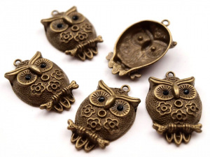 Přívěsek SOVA 22x35 mm s květy