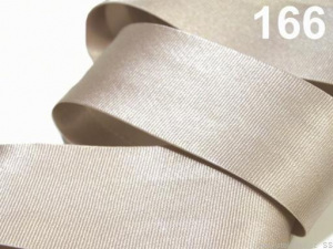 Šikmý proužek saténový šíře 30 mm zažehlený