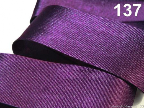 Šikmý proužek saténový šíře 30 mm zažehlený