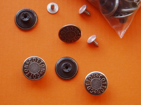 Knoflík Jeans cotton oxid vel. 26 (průměr 17mm)