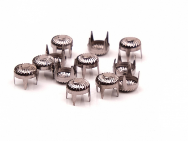 Cvočky s ražbou 6mm černý nikl