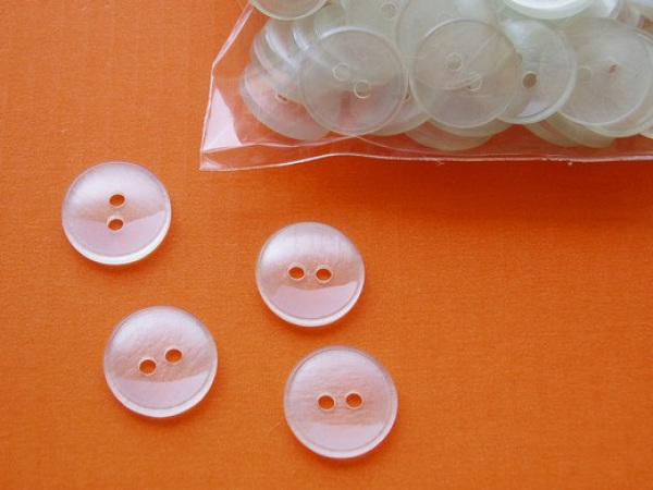 Knoflík prádlový velikost 20 mm