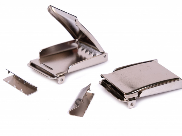 Spona kovová MILI 0750 šíře 3cm nikl