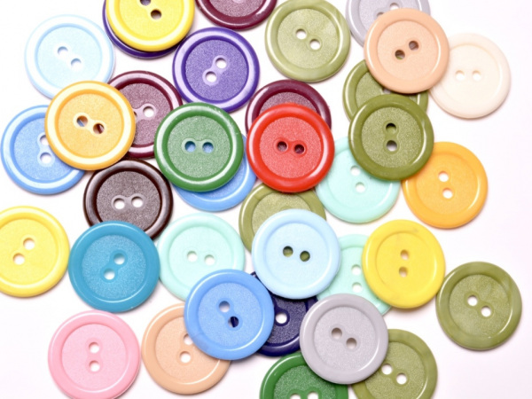 Knoflík mix barev vel.32