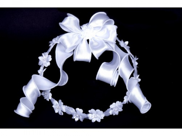 Věneček s perličkami a volánkem průměr 17cm