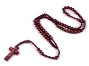 Růženec dřevěný na drhaných šňůrkách