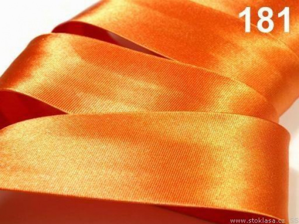 Šikmý proužek saténový šíře 20 mm zažehlený