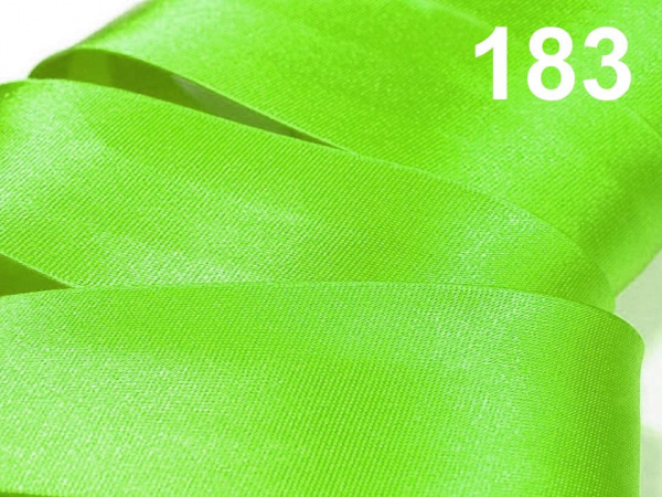 Šikmý proužek saténový šíře 20 mm zažehlený