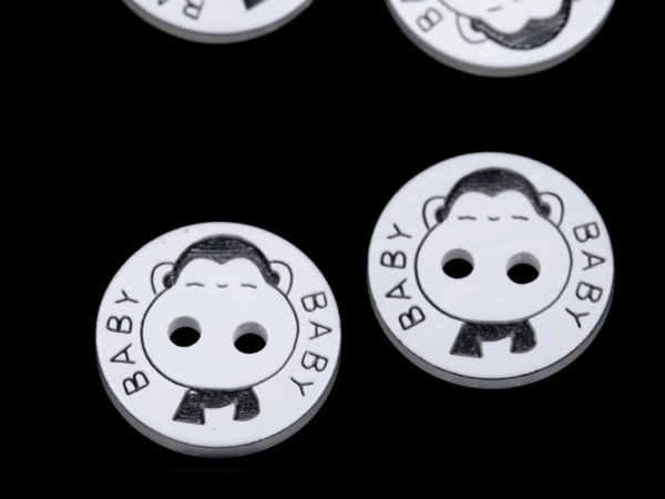 Knoflík dětský velikost 24"