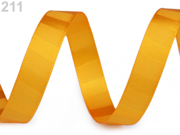 Atlasová stuha oboulící s pruhy šíře 15 mm