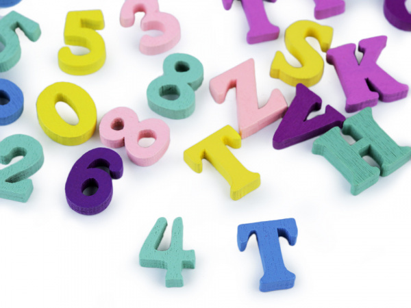 Dřevěná písmena abecedy, čísla 15 mm