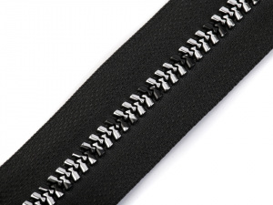 Zip kostěný se stříbrno-černými zoubky šíře 8 mm metráž