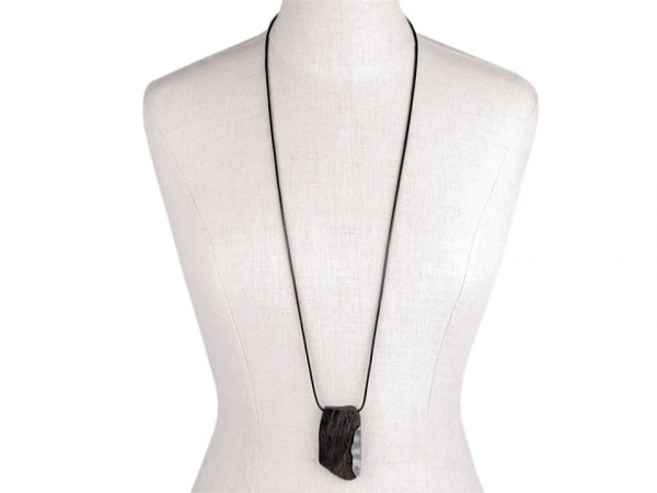 Dlouhý dřevěný designový náhrdelník