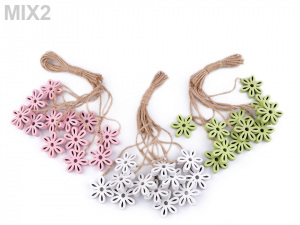 Dřevěné srdce, motýl, květ s provázkem