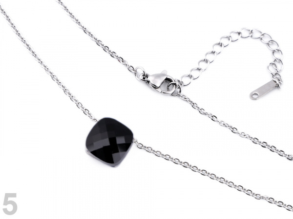 Náhrdelník z nerezové oceli s broušeným kamenem