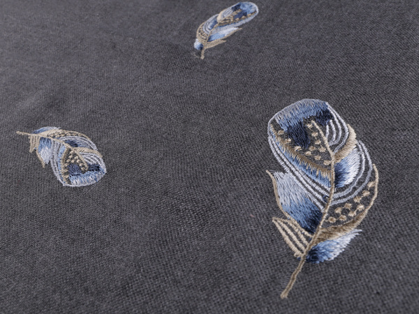 Šála vyšívaná pírka 70x165 cm