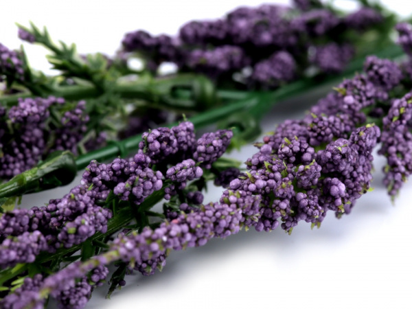 Umělý vřes k aranžování