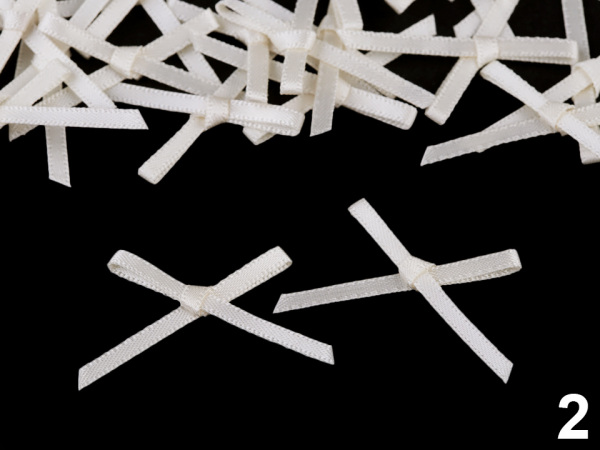 Svatební / prádlové mašličky / kotilion šíře 30-40 mm saténové