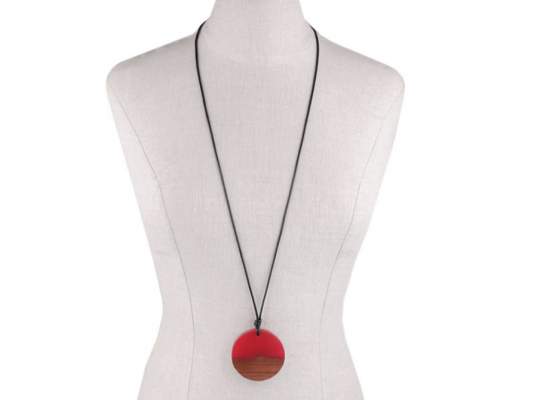 Náhrdelník ze dřeva a pryskyřice