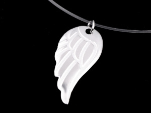 Náhrdelník s přívěskem z nerezové oceli křídlo, srdce