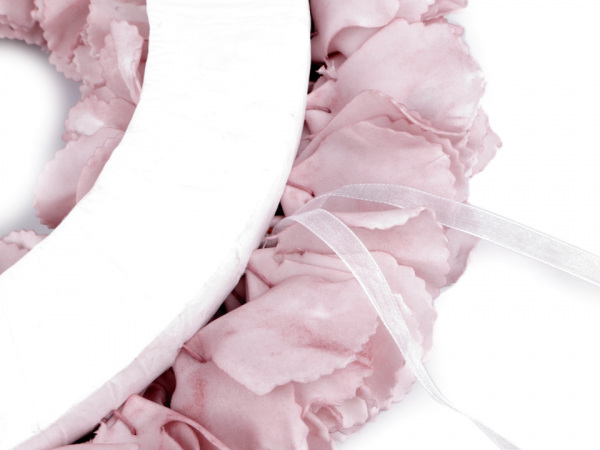 Věnec z moosgummi růže Ø37 cm