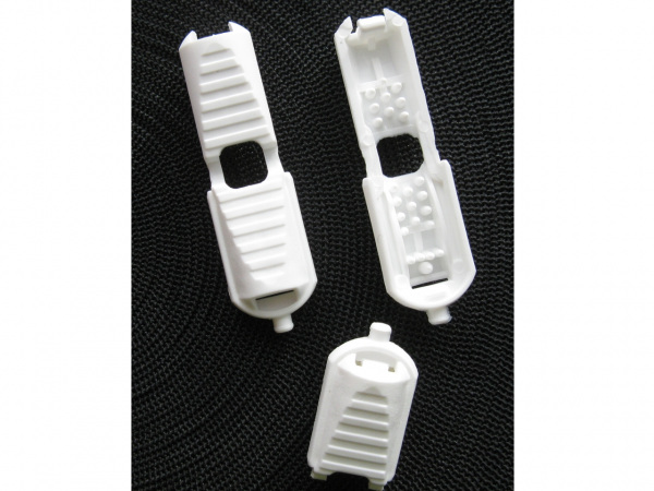 Koncovka zamačkávací černá 15x9mm