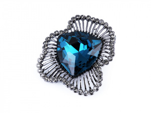 Brož s broušeným kamenem