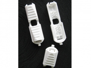 Koncovka zamačkávací černá 20x11mm