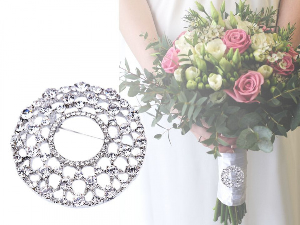 Brož / svatební ozdoba na kytice