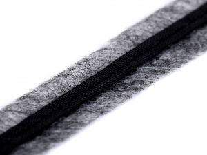 Zažehlovací proužek do švů s tkanicí