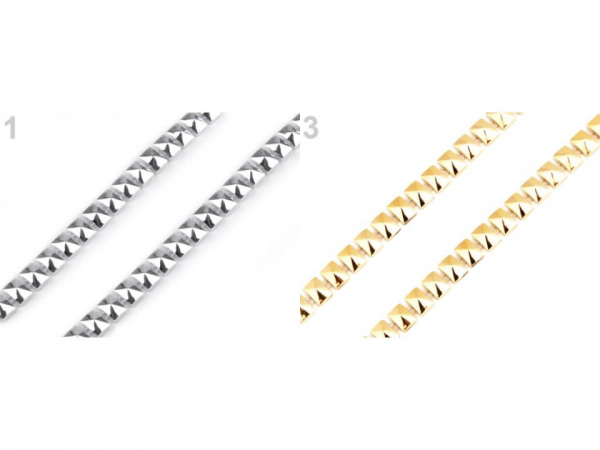 Pyramidky na šňůře / borta šíře 8 mm