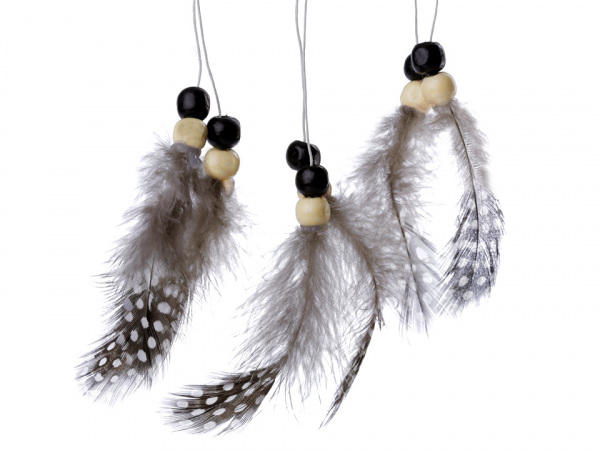 Lapač snů s korálky a peřím