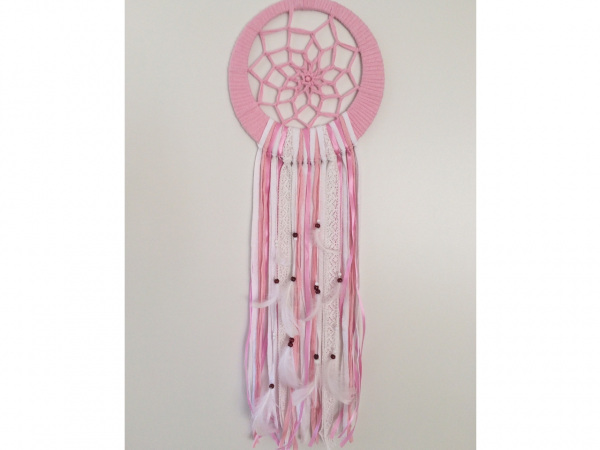 Lapače snů s krajkou a peřím