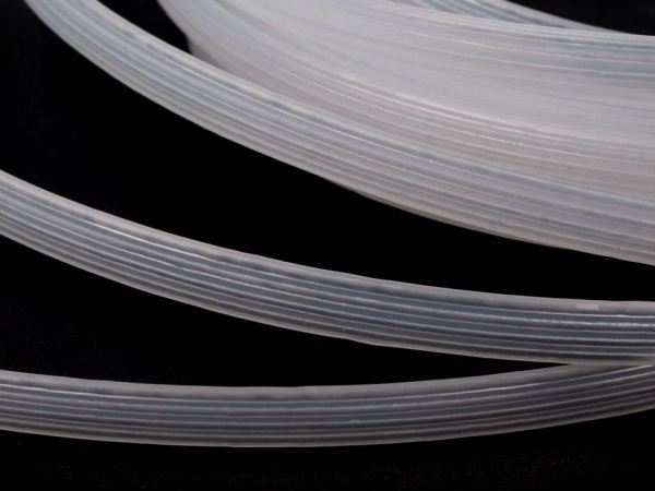 Kostice šíře 8 mm plastové typ A bílá FISZ