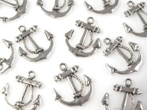 Přívěsek kotva 18x20 mm