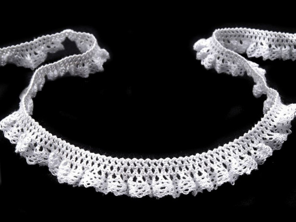 Bavlněná krajka / volánek šíře 15 mm paličkovaná elastická