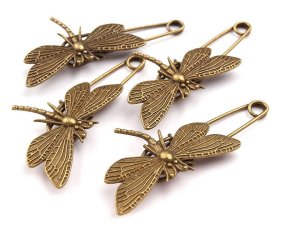 Brož vážka 30x70 mm na spínacím špendlíku