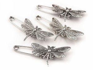 Brož vážka 30x70 mm na spínacím špendlíku