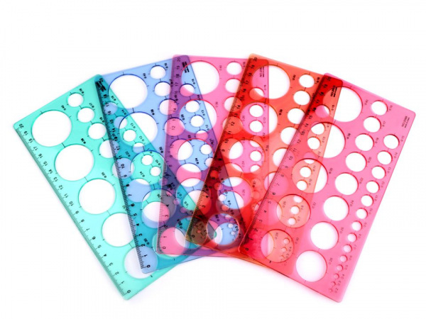 Plastová šablona kruhy